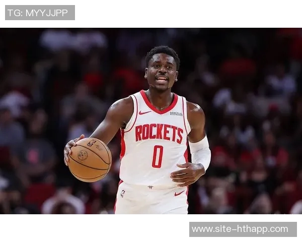 阿隆霍勒迪挺身而出助队续写连胜传奇展现职业精神与团队力量