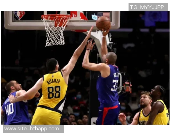 库里半场9分罚球表现惊艳上赛季仅3场能达成此成就 库里半场9分罚球表现惊艳上赛季仅3场能达成此成就